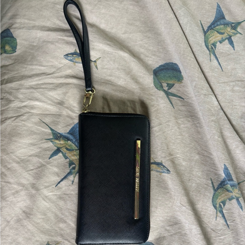Steve Madden Black Wristlet Clutch
